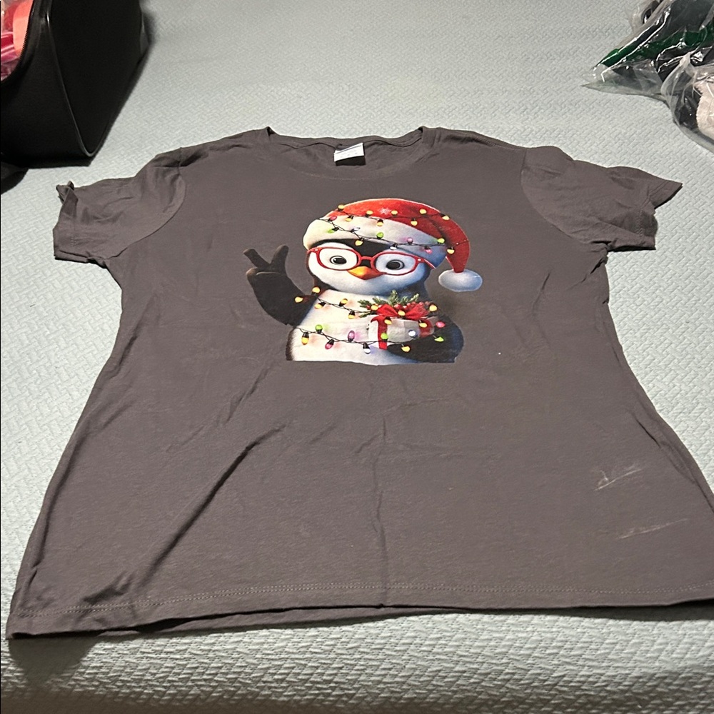 Port company Festive Gray Penguin Tee with Santa Hat size me nwot